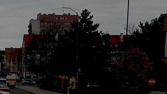 Skoczył z ostatniego piętra wieżowca