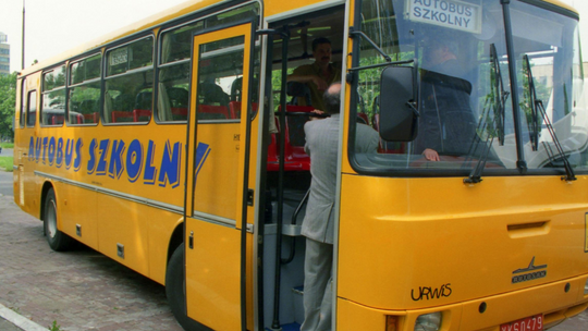Autobusy szkolne w fatalnym stanie. Kierowca bez prawka