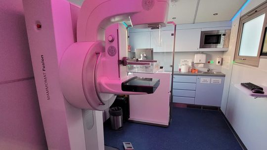 Skorzystaj i się zbadaj. Mammobus w czterech gminach naszego powiatu Skorzystaj i się zbadaj. Mammobus w czterech gminach naszego powiatu