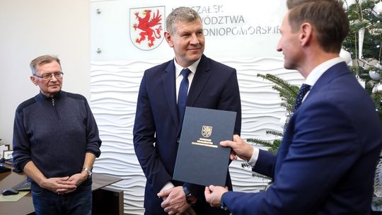 Skutecznie niósł pomoc przypadkowemu przechodniowi