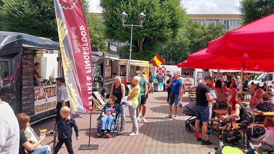 Smakowity weekend w Gryfinie: food trucki na placu Księcia Barnima I Smakowity weekend w Gryfinie: food trucki na placu Księcia Barnima I