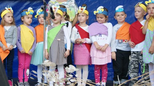 Smerfy i Pszczółki dziękowały rolnikom