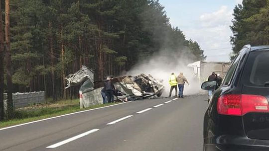 Śmierć na drodze. W wypadku samochodowym zginął kierowca