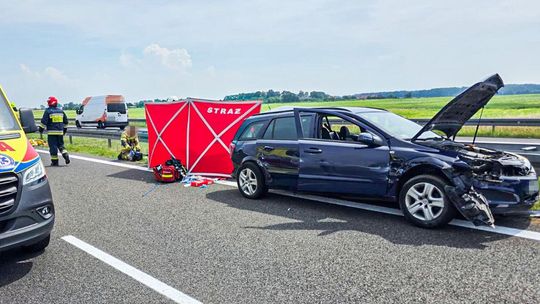 Śmiertelny wypadek na S3. Dramatyczna akcja ratunkowa policjantów CBŚP i kryzys w upalnym korku