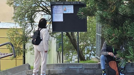Smutek jest niewidzialnym bagażem, który dźwigają wszyscy żałobnicy
