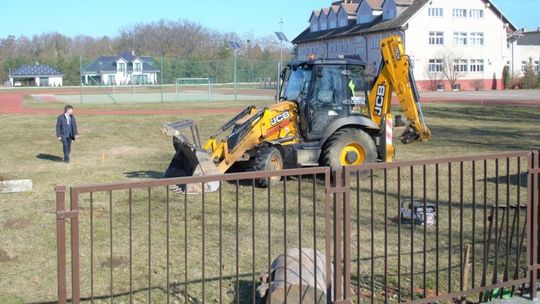 Spieszą się aby posterunek oddać w tym roku