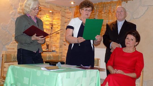 Śpiewali wspólnie, ale w niewielkim gronie