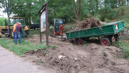 Społecznie buduje parking