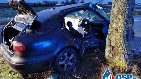 Spowodował wypadek i uciekł. W aucie miał... kradzione przedmioty