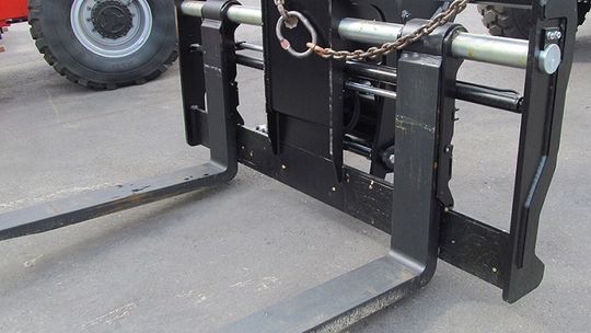 Sprawdź, co koniecznie warto wiedzieć o widłach do wózka widłowego!