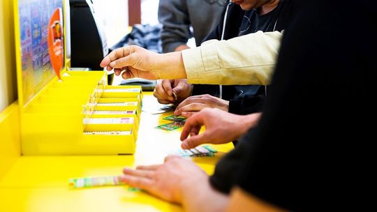 Więcej zakładów w Lotto, a obietnica niespełniona. Seniorzy rozczarowani