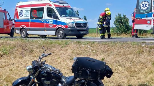 Staranował motocykl. Pasażerka w szpitalu