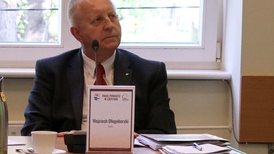 Starosta potajemnie powołał sekretarza powiatu?