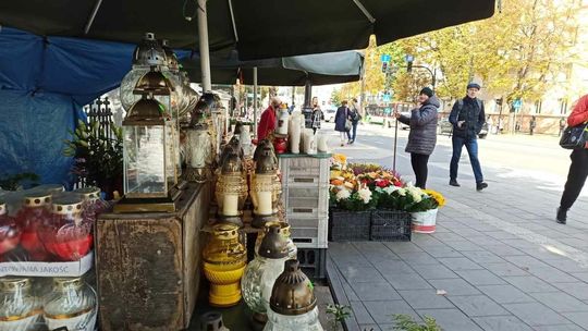 Strachy na lachy, czy jednak drożyzna? Sprawdzamy ceny zniczy