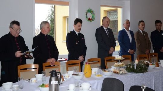 Strażacka wigilia z księżmi i gośćmi