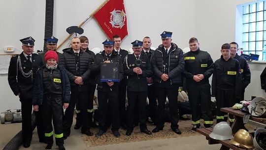 Strażacy dziękują za zakup kamery termowizyjnej