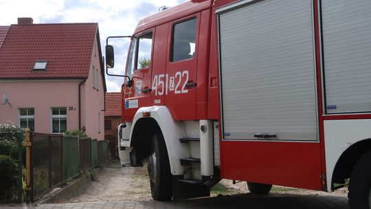 Strażacy pomagali policji