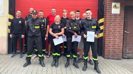 Strażacy zdobyli uprawnienia sternika motorowodnego