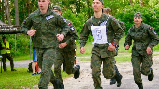 Strzelali, biegali, rzucali granatem. Zakończyły się Mistrzostwa Klas Mundurowych