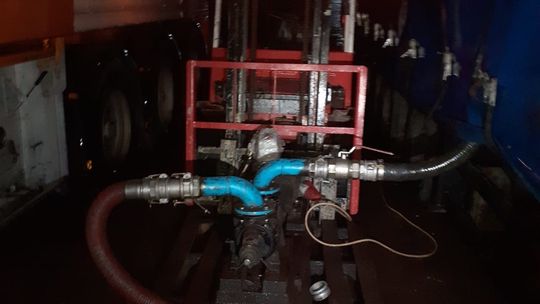 Substancje chemiczne wylewali bezpośrednio do gruntu