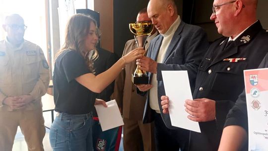 Sukces Julii w powiatowym etapie Turnieju Wiedzy Pożarniczej