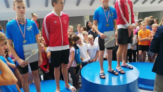 Sukcesami zainaugurowali pływacki sezon [ZDJĘCIA]