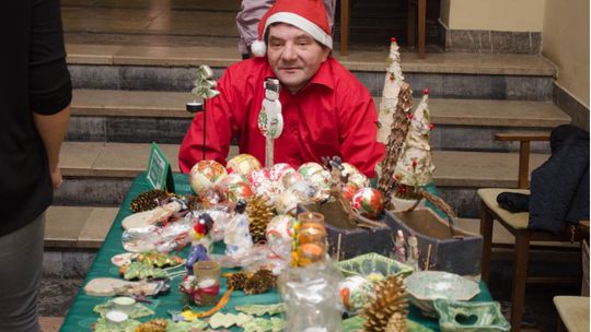 Świąteczny kiermasz w ZUW