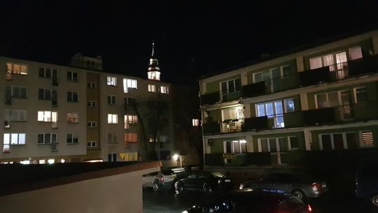 Światło gasło i się zapalało