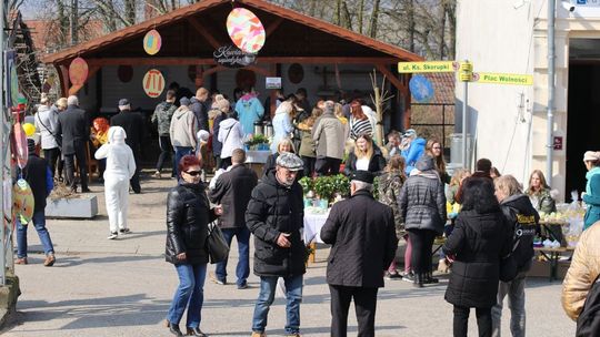 Święta tuż-tuż – ruszają wielkie warsztaty i jarmark z żywym królikiem Bugsem w samym sercu miasta Święta tuż-tuż – ruszają wielkie warsztaty i jarmark z żywym królikiem Bugsem w samym sercu miasta