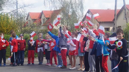 Święto Flagi  - marsz w narodowych barwach
