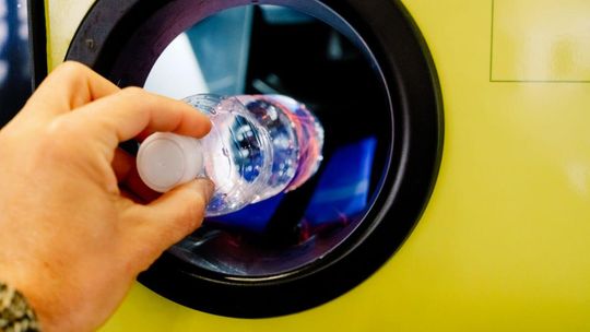 System kaucyjny przyniesie odwrotny skutek do zamierzonego? Wrócą jednorazowe?