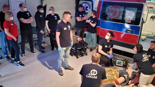 Szkolą się razem, bo razem współdziałają Szkolą się razem, bo razem współdziałają