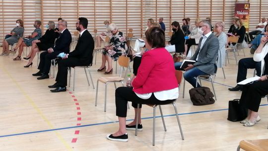 Szkoły a zagrożenie koronawirusem