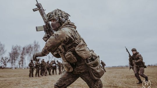 Żołnierz terytorialsów zgubił  karabin. Jak kamień w wodę