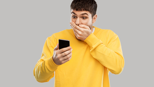 Polacy odchodzą od bankowości internetowej. Klienci banków wybierają mobil