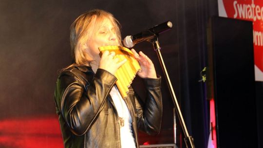 Tadek Wasilewski grał i śpiewał wspólnie z Wielką Orkiestrą Świątecznej Pomocy [WIDEO]