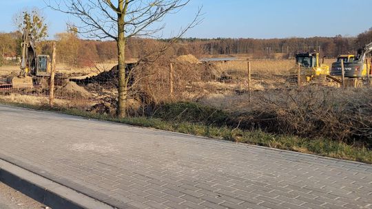 Tajemnicza budowa na południu powiatu. Czy Dino zapomniało o przepisach?