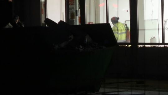 Tajemnicze postacie w dyskoncie Biedronka