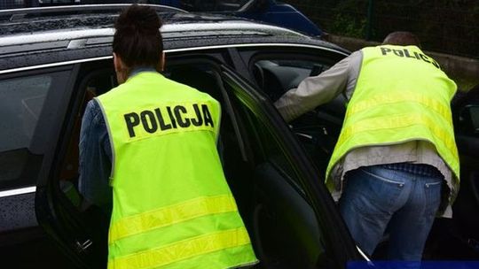 Tak był odurzony, że oczy miał jak złotówki. Ale to nie jedyny jego problem