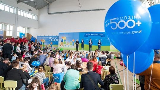 Tak wyglądał pierwszy miesiąc nowego 500+