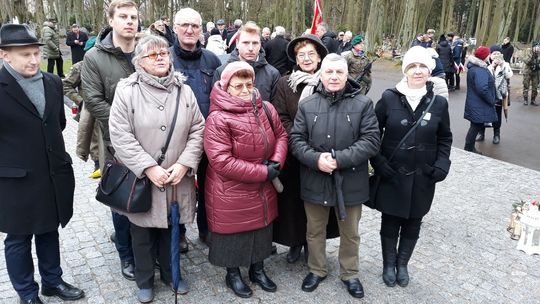 Tak wyglądały uroczystości odsłonięcia pomnika poświęconego pamięci ofiar szowinistów z OUN/UPA Tak wyglądały uroczystości odsłonięcia pomnika poświęconego pamięci ofiar szowinistów z OUN/UPA