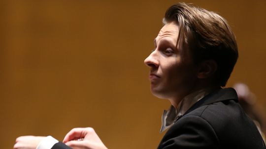 Tańce w złotej sali