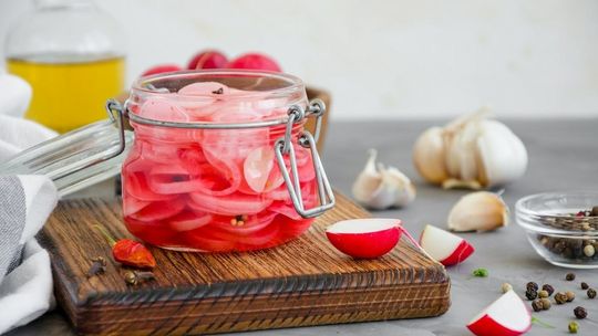 Te kiszone warzywa mogą cię zaskoczyć. Trzy niecodzienne przepisy Te kiszone warzywa mogą cię zaskoczyć. Trzy niecodzienne przepisy