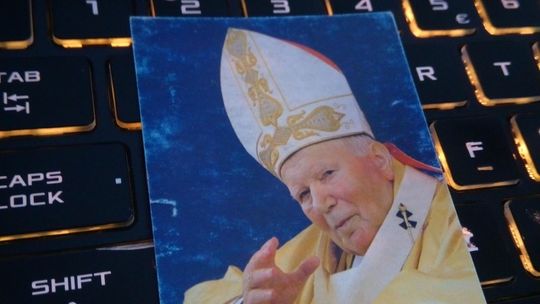 Jan Paweł II podkreślał, że internet może służyć ewangelizacji