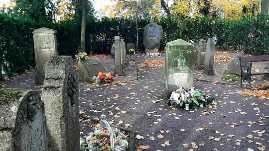 Tej części cmentarza należy przywrócić należytą godność