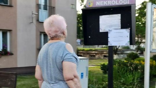 Tęsknota odmierza czas, który musimy przeżyć bez nich...
