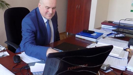 To był czat! Pieniądze. Drogi. Komunikacja. Elektrownia