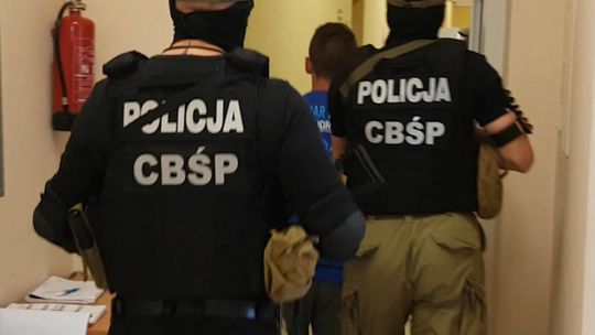 Tomasz S. i Mariusz O. oskarżeni o kierowanie grupą handlującą narkotykami