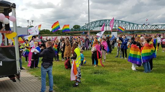 Transgraniczny Marsz Równości wyruszył z Gryfina do Mescherin Transgraniczny Marsz Równości wyruszył z Gryfina do Mescherin