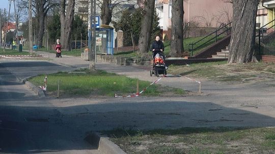 Trawa na Łużyckiej rośnie wolno